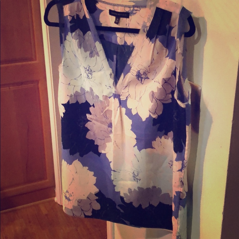 Floral blouse top